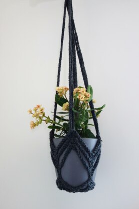 Knit Chevron Plant Pot Hanger