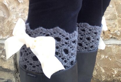 Old English Lace Boot Cuffs