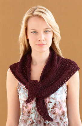 Sweetheart Shawl in Lion Brand Vanna's Glamour - L0373