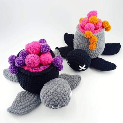 Amigurumi turtle halloween