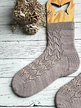 Petal Dance Socks