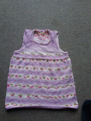 Baby pinafore