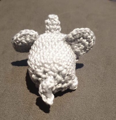 Crochet elephant amigurumi
