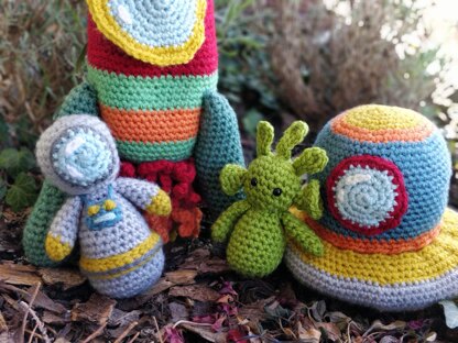 Space Collection crochet Astronaut Alien Spaceship Rocket amigurumi set