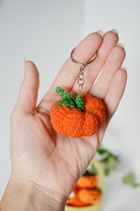 Little pumpkin keychain