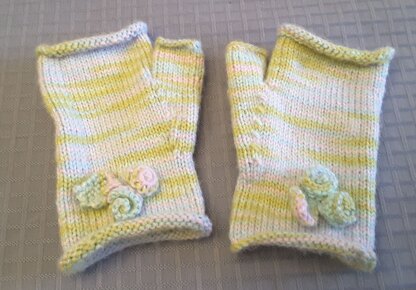 Fingerless gloves for a teenage friend