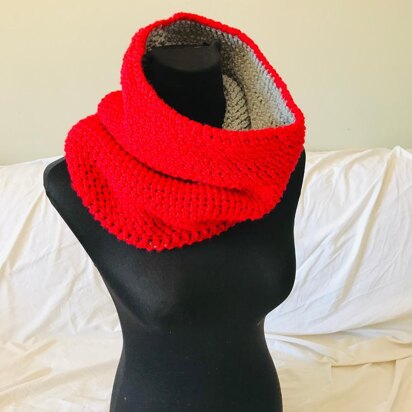 Reversible Cowl Herringbone Stitch