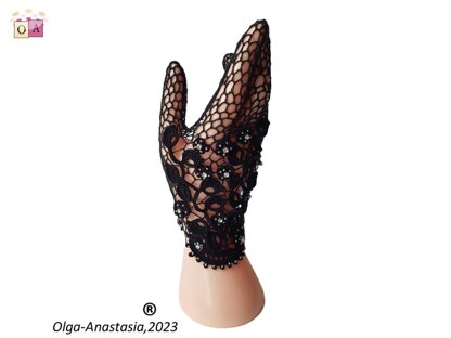 Black lace finger gloves