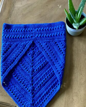 The Alapi Triangle Cowl Crochet Pattern