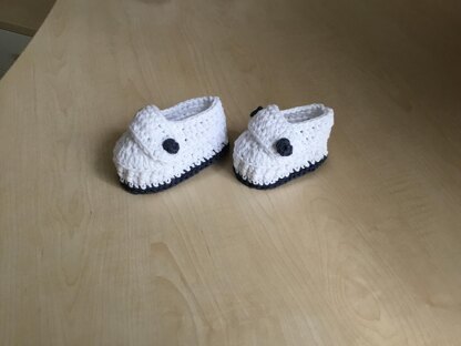 Baby Bootie & Hat Set N 264