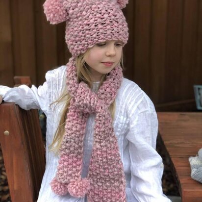 Betsy knit scarf and hat - knitting pattern