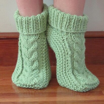 Cabled Foot Cozies