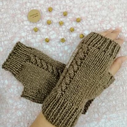 Single Cable Fingerless Mitts