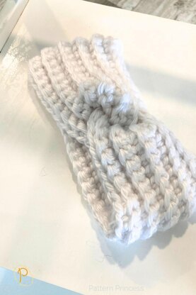 Beginner Chunky Ear Warmer