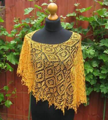 Tiara shawl