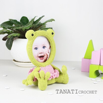 Crochet Pattern of Photo Frame FROG