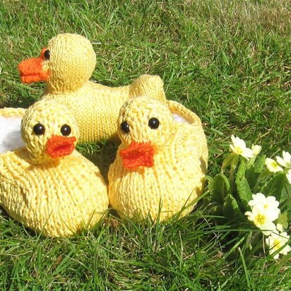 Children's Rubber Duck (Ducky) Slippers and Toy - knitting pattern