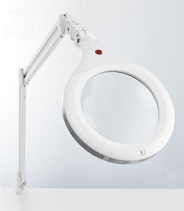  Daylight Studios D22080 - Ultra Slim Magnifying Lamp XR