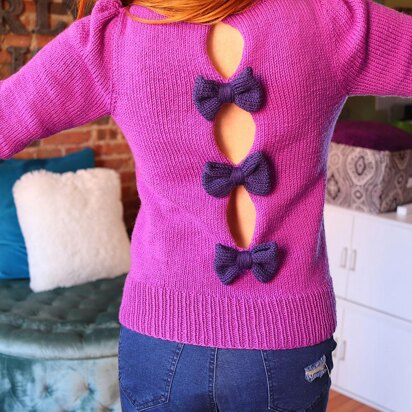 "Peek a Bow" Sweater