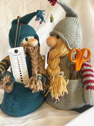 Mr and Mrs Gnome Tidy