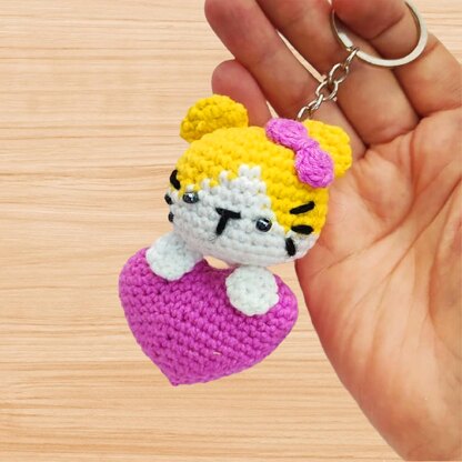 Crochet Cat & Heart Keychain – Amigurumi PDF Pattern + Video Tutorial