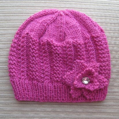 Hot Rose Hat with Garter Panels for a Lady - knitting pattern