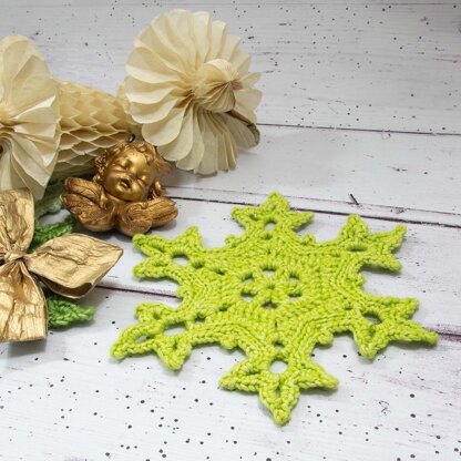 Christmas Snowflake Coaster and Garland