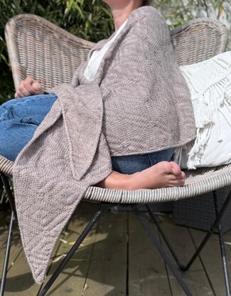 Still Form Shawl