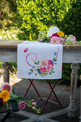 Vervaco Classic Flower Bouquet Aida Table Runner Cross Stitch Kit - 32cm x 84cm