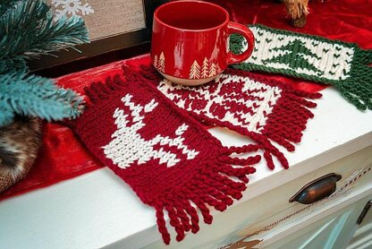 Knit Holiday Mug Rug