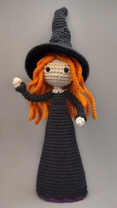 Witch doll amigurumi