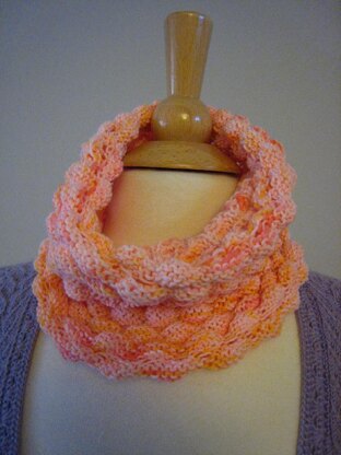 Sweet Bubble Dream Neck Warmer