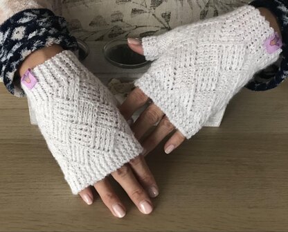 Fingerless Gloves Diamond