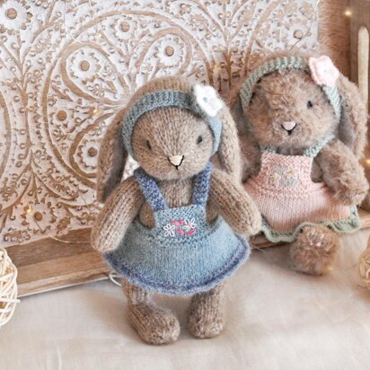 Knitting pattern for bunny and kitten outfit