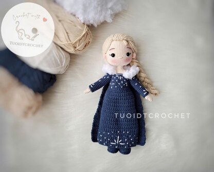 Elsa (Frozen) doll