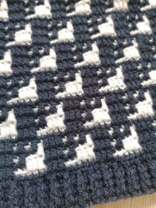 Arrowhead Neck Warmer