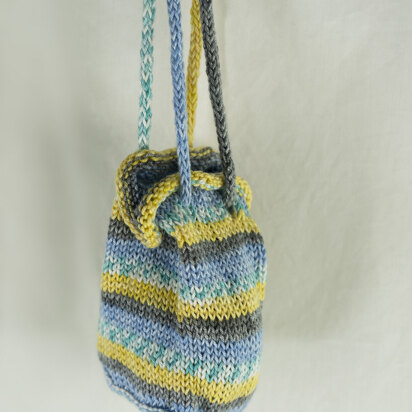 Lighthouse Pouch in Cascade Yarns North Shore Prints - DK407 - Downloadable PDF