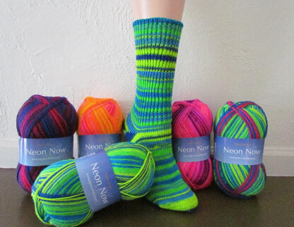 Basic Socks in Plymouth Yarn Neon Now - F533 - Downloadable PDF