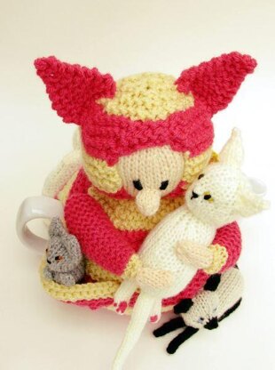 Cat Lady Tea Cosy Knitting Pattern