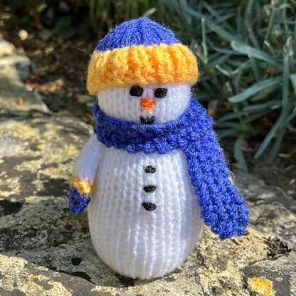 Percy the Snowman Doll Knitting Pattern - Toy Knitting Pattern.