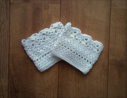 Lacy Boot Cuffs
