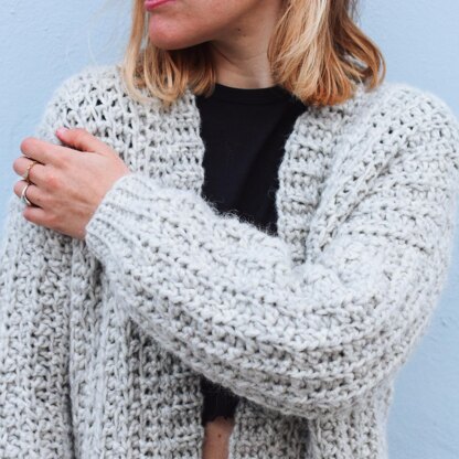 Chunky Wheat Petals Cardigan