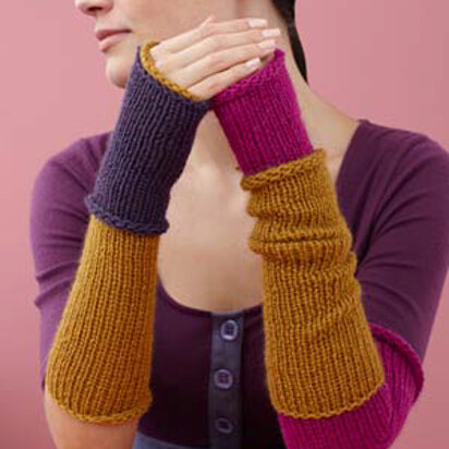 City Gauntlets in Lion Brand Vanna's Choice - L0049B - knitting pattern