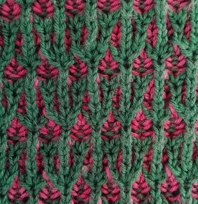 Myrinda Hot Water Bottle Cover (Brioche knitting)