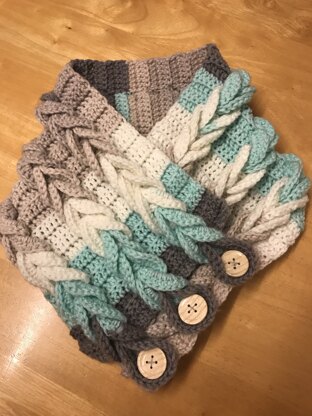 Braids Crochet Cowl