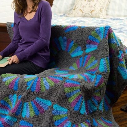 Fandango Throw in Red Heart Super Saver Economy Solids - LW2405