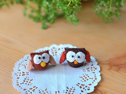 Miniature owl brooch pin