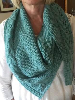 Cable shawl