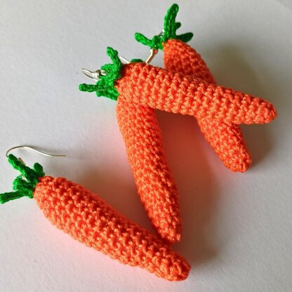 Mini Carrot Earrings