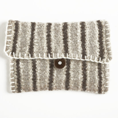 Felted Downtown Clutch in Lion Brand Fishermen's Wool - 80866AD